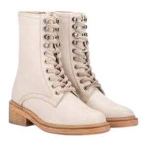 Vintage Foundry Women’s Delia Boots Size 6.5 Ivory Soft Leather Retail $135 EUC